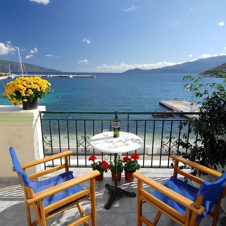 Alexis Studios And Apartments Agia Efimia ภายนอก รูปภาพ